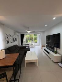 11-20939a0134ad724a8cb2a801094d15a4