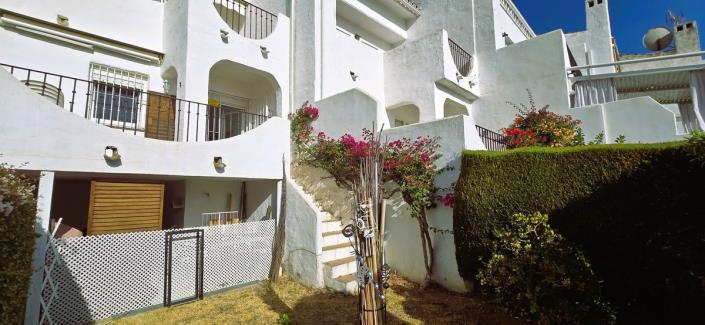 Image No.9-2 Bed Townhouse for sale