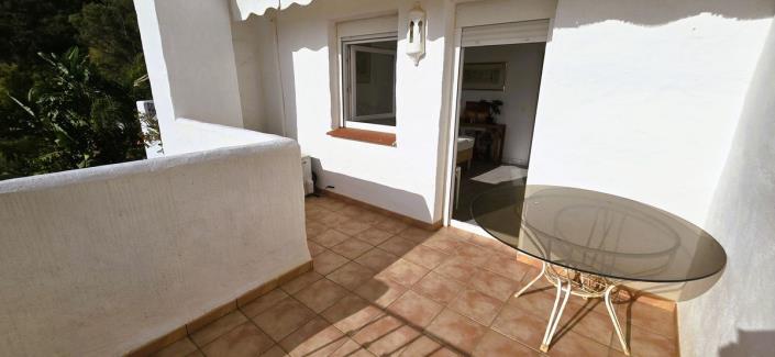 Image No.18-2 Bed Townhouse for sale