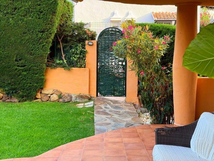 Image No.15-4 Bed Apartment for sale