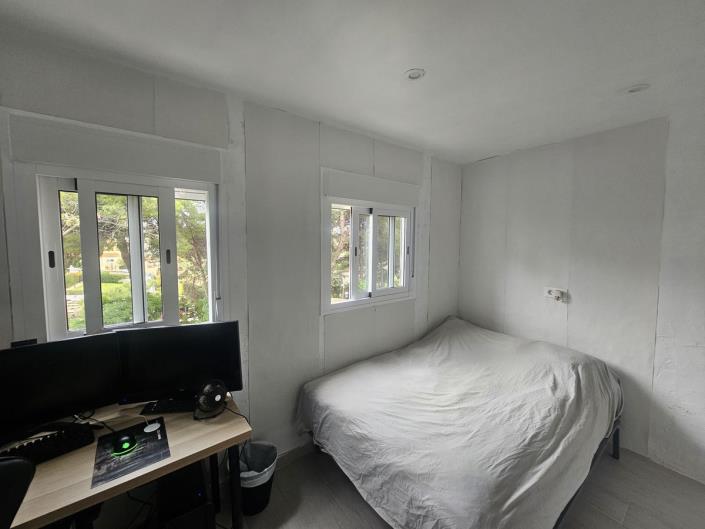 Image No.21-4 Bed Apartment for sale