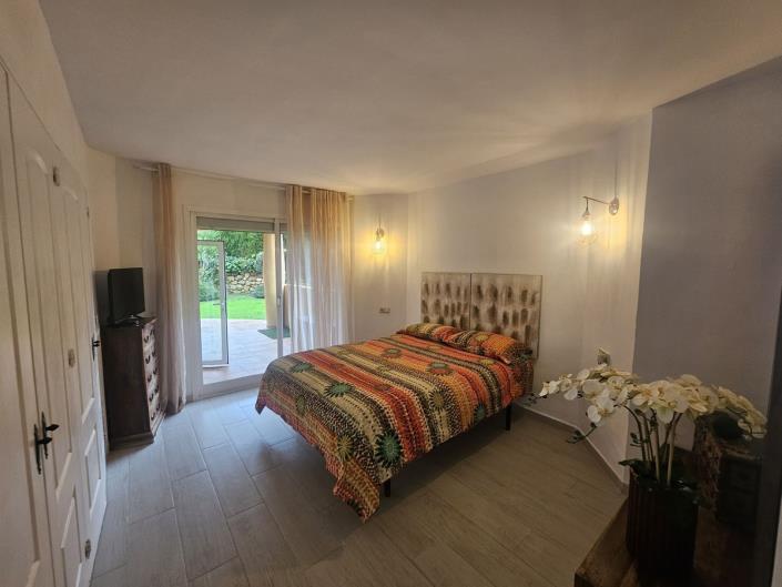 Image No.22-4 Bed Apartment for sale