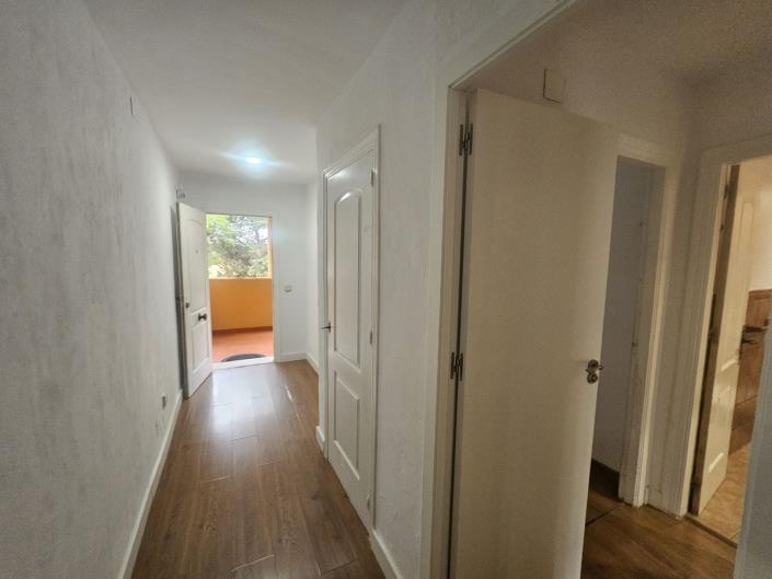 Image No.26-4 Bed Apartment for sale