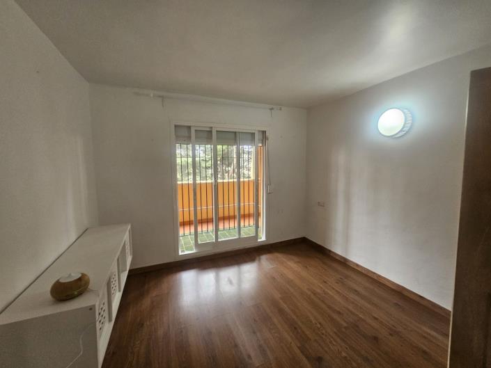 Image No.28-4 Bed Apartment for sale