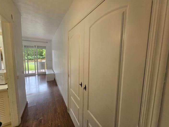 Image No.29-4 Bed Apartment for sale