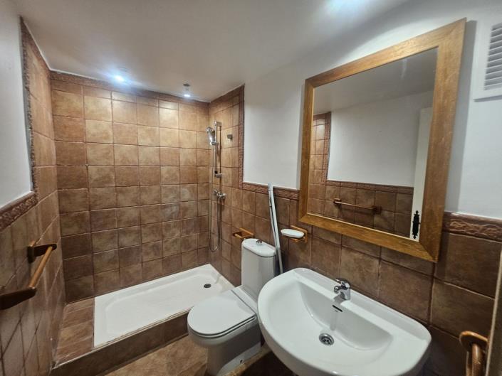 Image No.36-4 Bed Apartment for sale