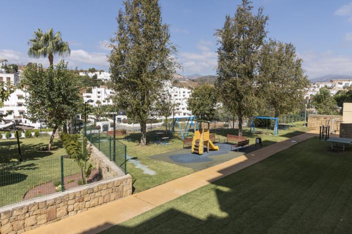 Image No.10-2 Bed Apartment for sale