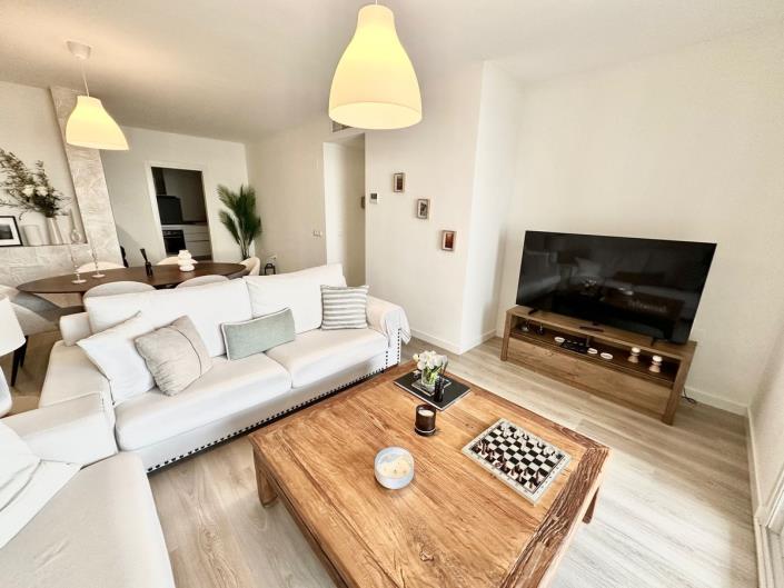 Image No.8-3 Bed Apartment for sale