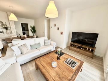 8-e64a9055bba3e77ac8aca3b893cdf826