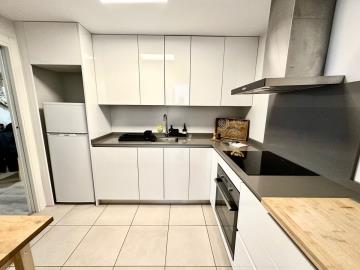 11-20939a0134ad724a8cb2a801094d15a4