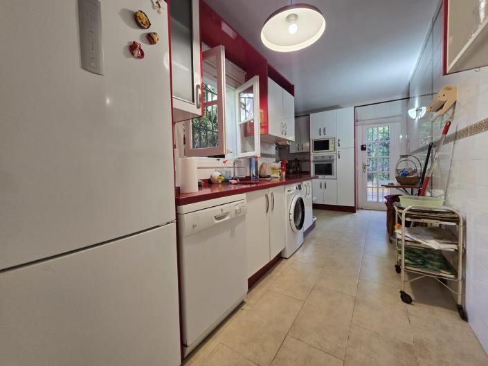 Image No.25-4 Bed Villa for sale