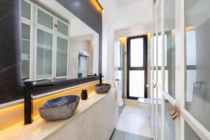 Image No.19-3 Bed Villa for sale