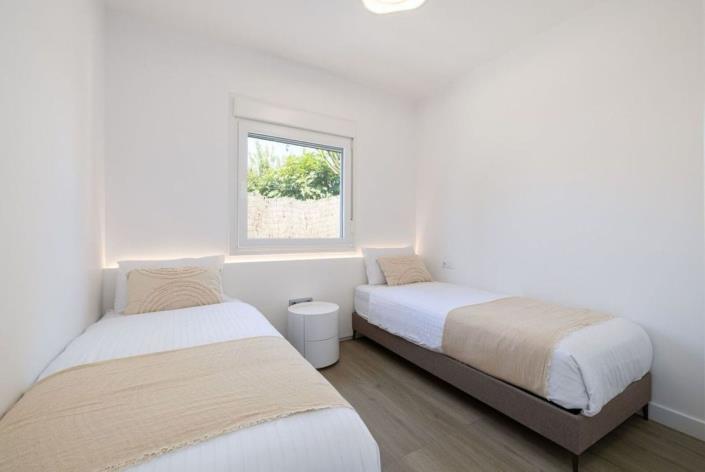 Image No.21-3 Bed Villa for sale