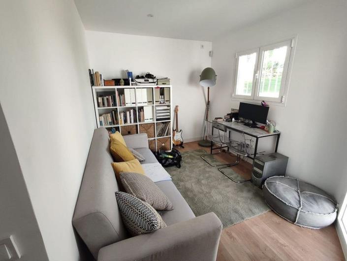 Image No.17-2 Bed Semi-Detached for sale