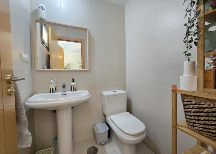 Image No.11-4 Bed Townhouse for sale