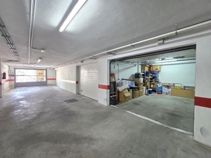 Image No.18-4 Bed Townhouse for sale