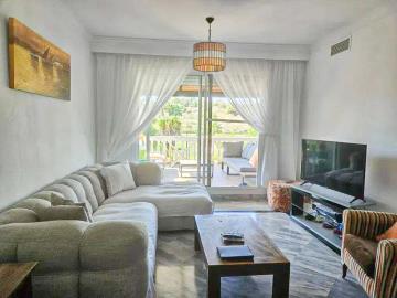 2-5bd7b9d04b45e33852eaf0ec6670150d