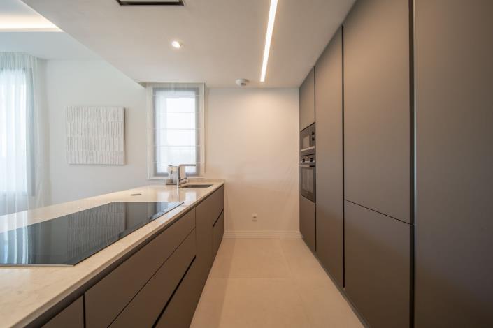 Image No.27-4 Bed Semi-Detached for sale