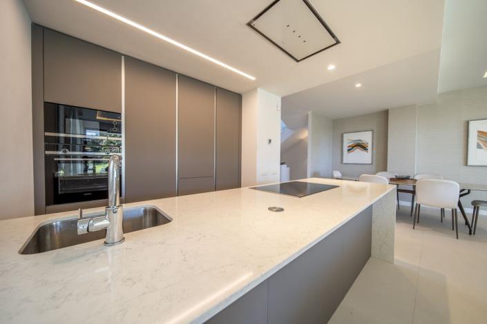 Image No.28-4 Bed Semi-Detached for sale