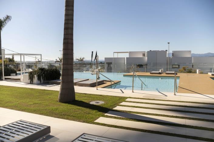 Image No.50-4 Bed Semi-Detached for sale