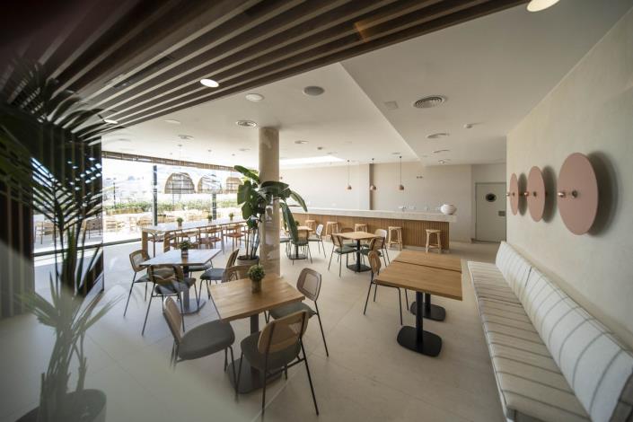 Image No.57-4 Bed Semi-Detached for sale