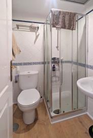 2-5bd7b9d04b45e33852eaf0ec6670150d