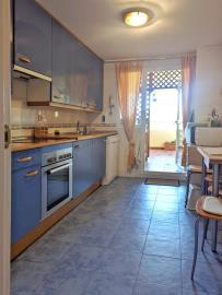 10-bb915d1cb19341576dcdc994b81ab9c5