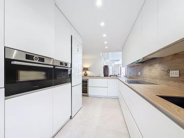 11-20939a0134ad724a8cb2a801094d15a4