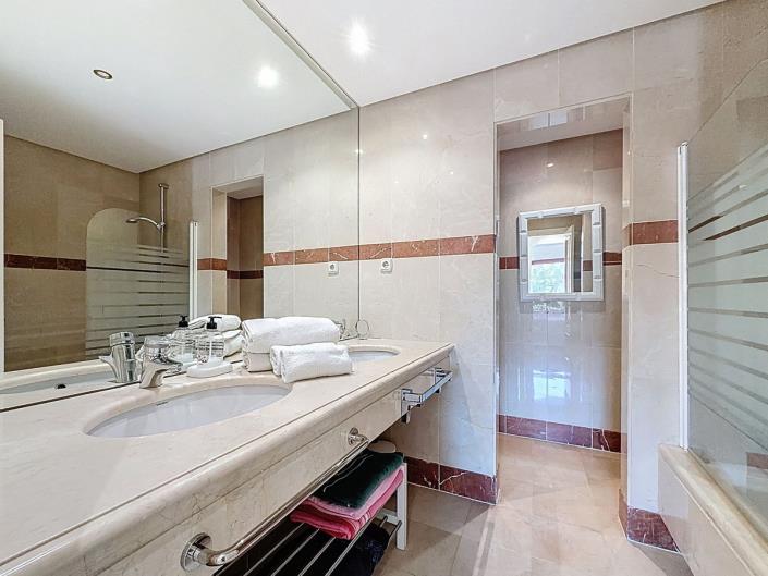 Image No.26-2 Bed Apartment for sale