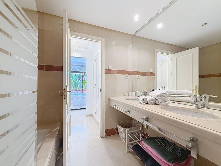 Image No.27-2 Bed Apartment for sale