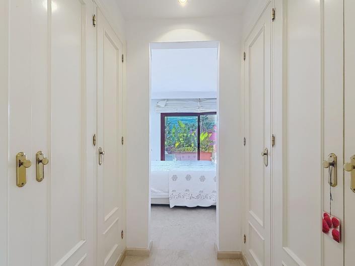 Image No.29-2 Bed Apartment for sale