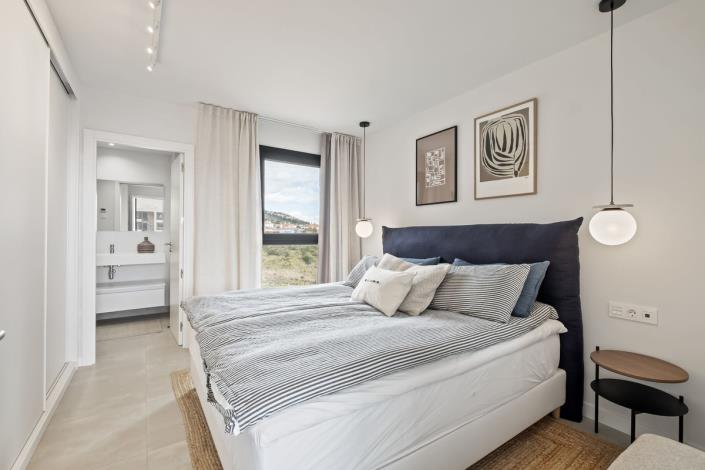 Image No.18-2 Bed Apartment for sale