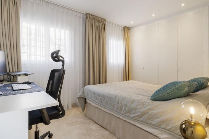 Image No.29-3 Bed Duplex for sale