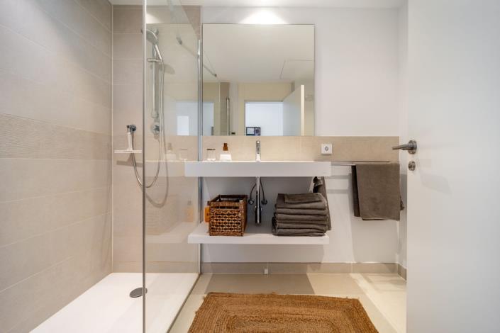 Image No.24-2 Bed Apartment for sale