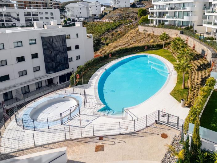 Image No.28-2 Bed Apartment for sale