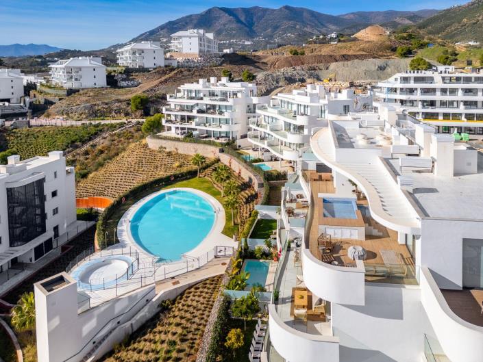 Image No.35-2 Bed Apartment for sale