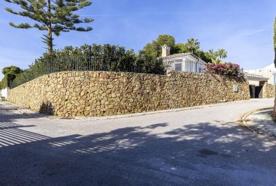 9-467d0cee5b725f3ef65f102a0c2e69c0