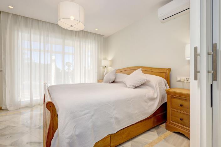 Image No.31-4 Bed Villa / Detached for sale