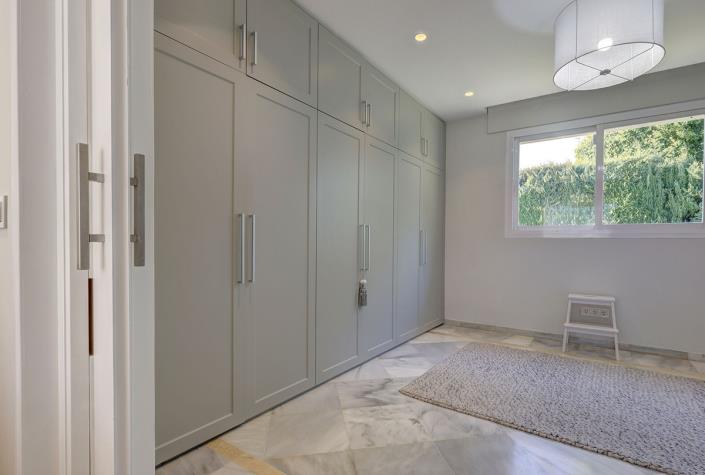 Image No.37-4 Bed Villa / Detached for sale