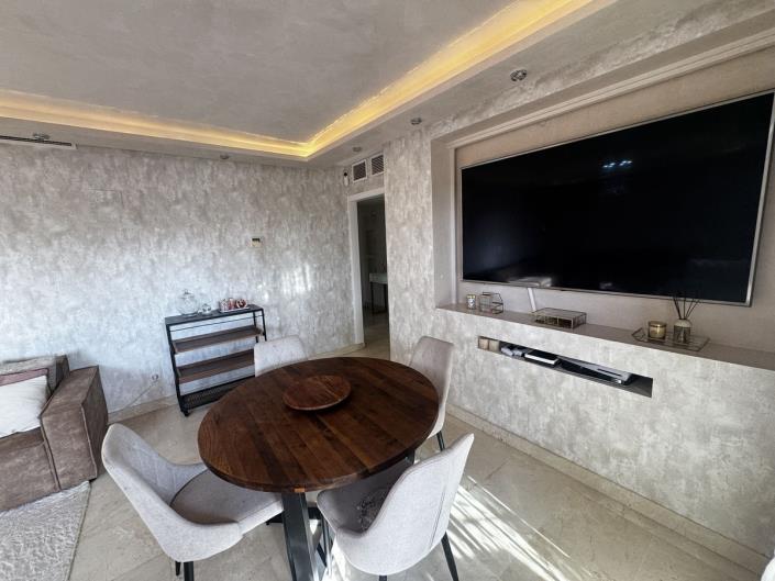 Image No.20-2 Bed Apartment for sale