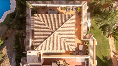 2-5bd7b9d04b45e33852eaf0ec6670150d