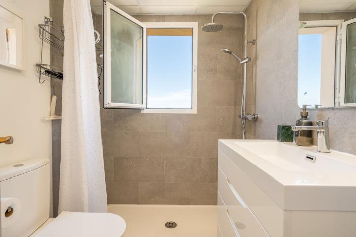 Image No.13-3 Bed Apartment for sale