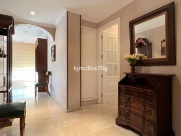 2-5bd7b9d04b45e33852eaf0ec6670150d