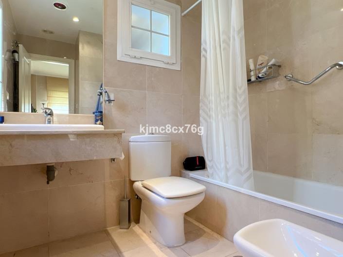 Image No.23-2 Bed Apartment for sale