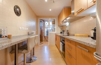 10-bb915d1cb19341576dcdc994b81ab9c5