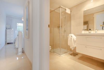 15-11d12f2f454f2f5e9b981fdd8b901d51