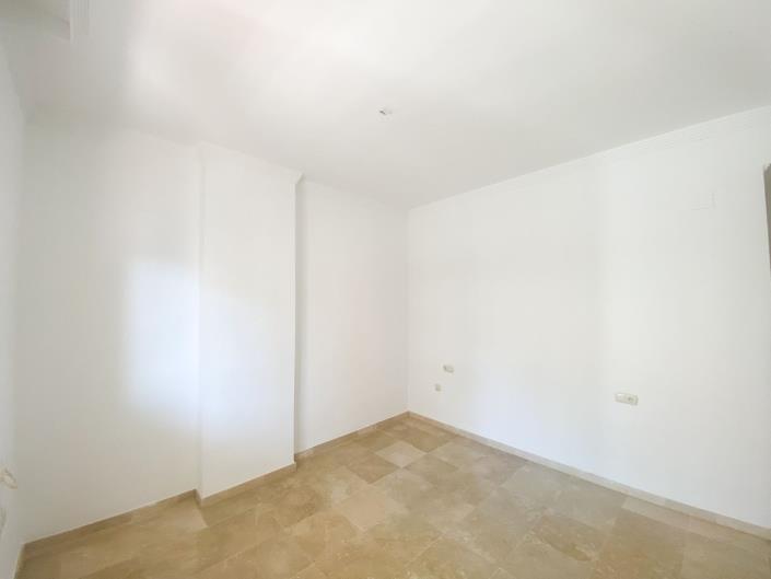 Image No.17-2 Bed Apartment for sale