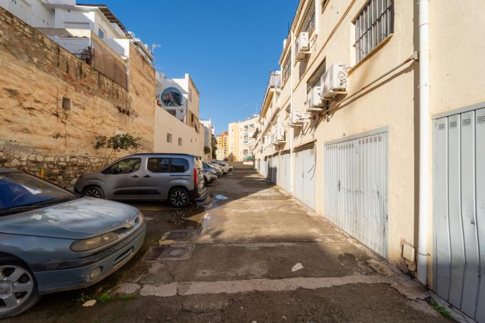 Image No.30-3 Bed Apartment for sale