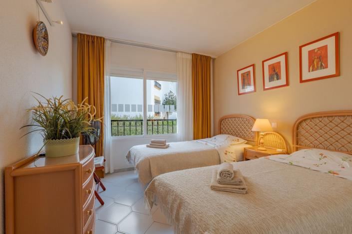 Image No.39-3 Bed Apartment for sale