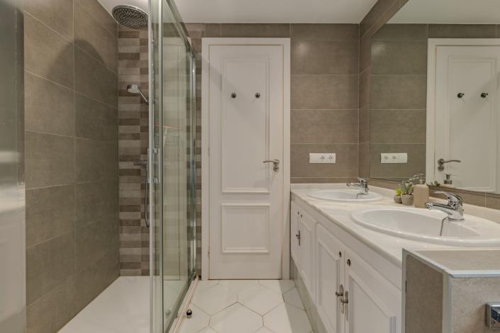 Image No.51-3 Bed Apartment for sale